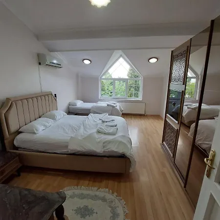 Villa Cozy With Pool And Fireplace In