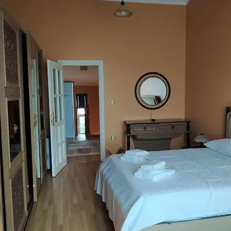Cozy With Pool And Fireplace In Sapanca